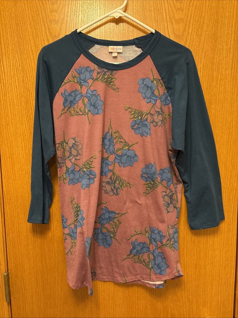 LulaRoe Blouse Womens Size XL Red Blue Floral 3/4 Sleeve Stretch